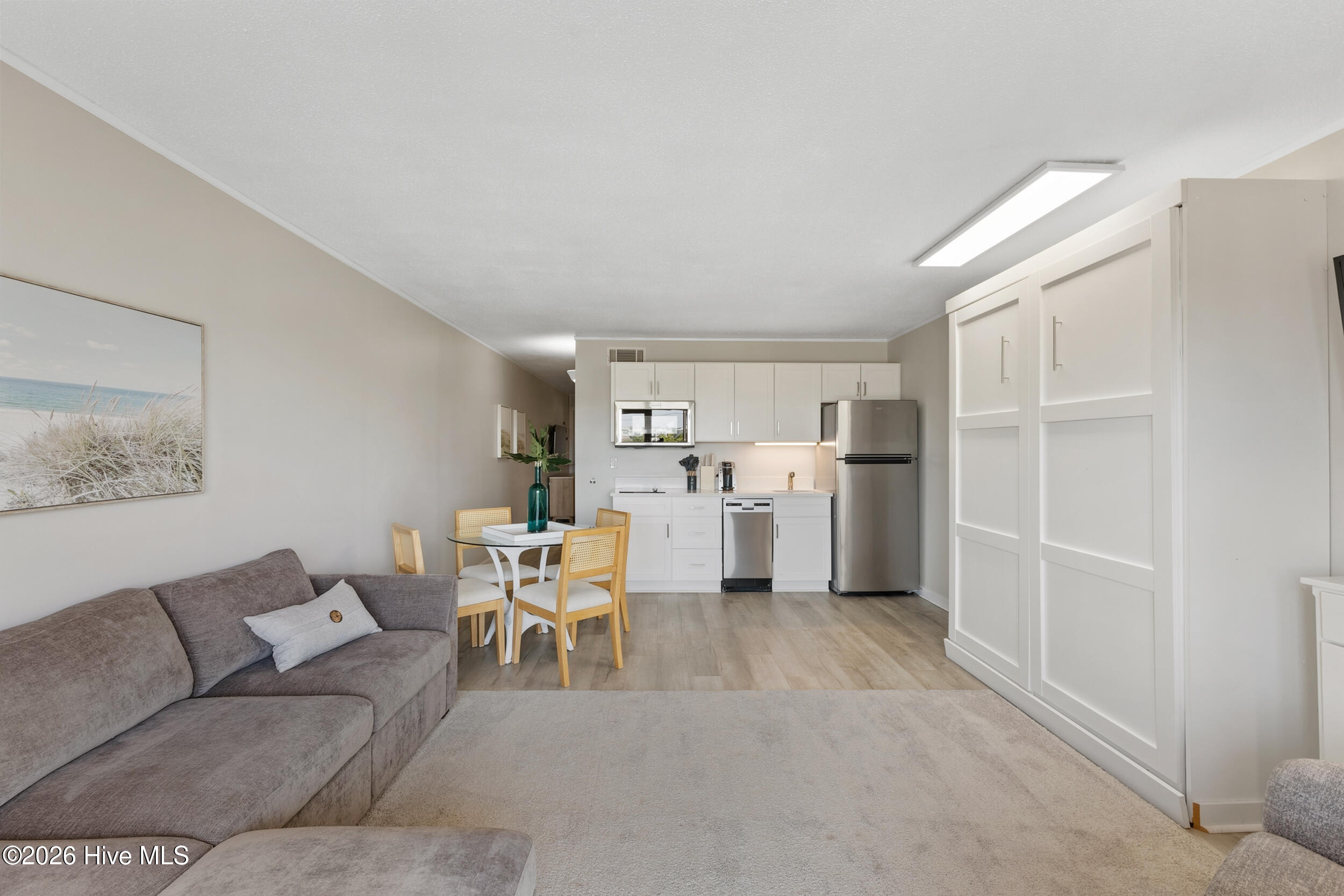 104 S Lumina Avenue S 203