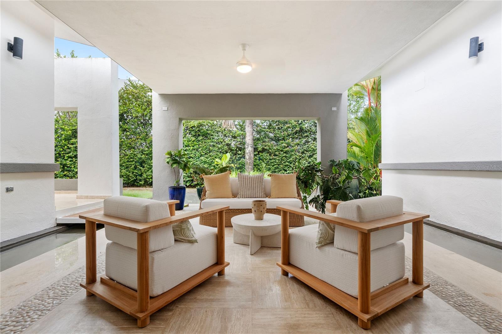 361 BEACH EAST