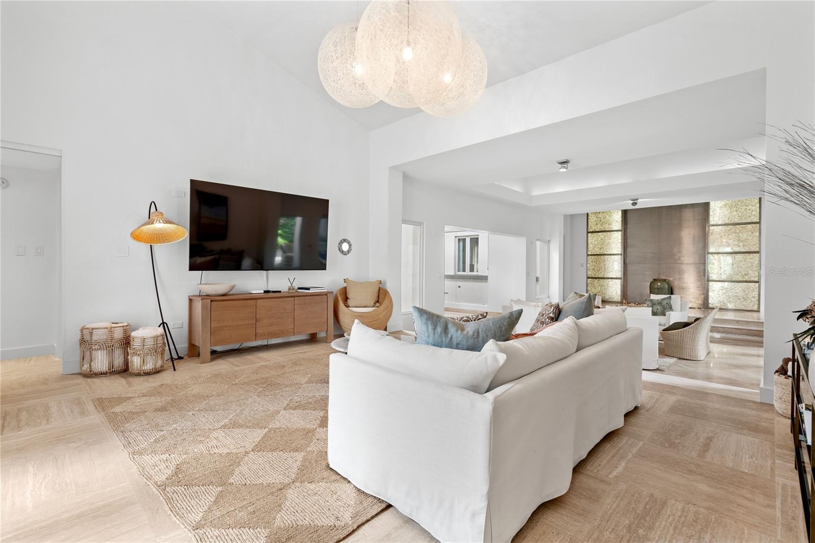 361 BEACH EAST