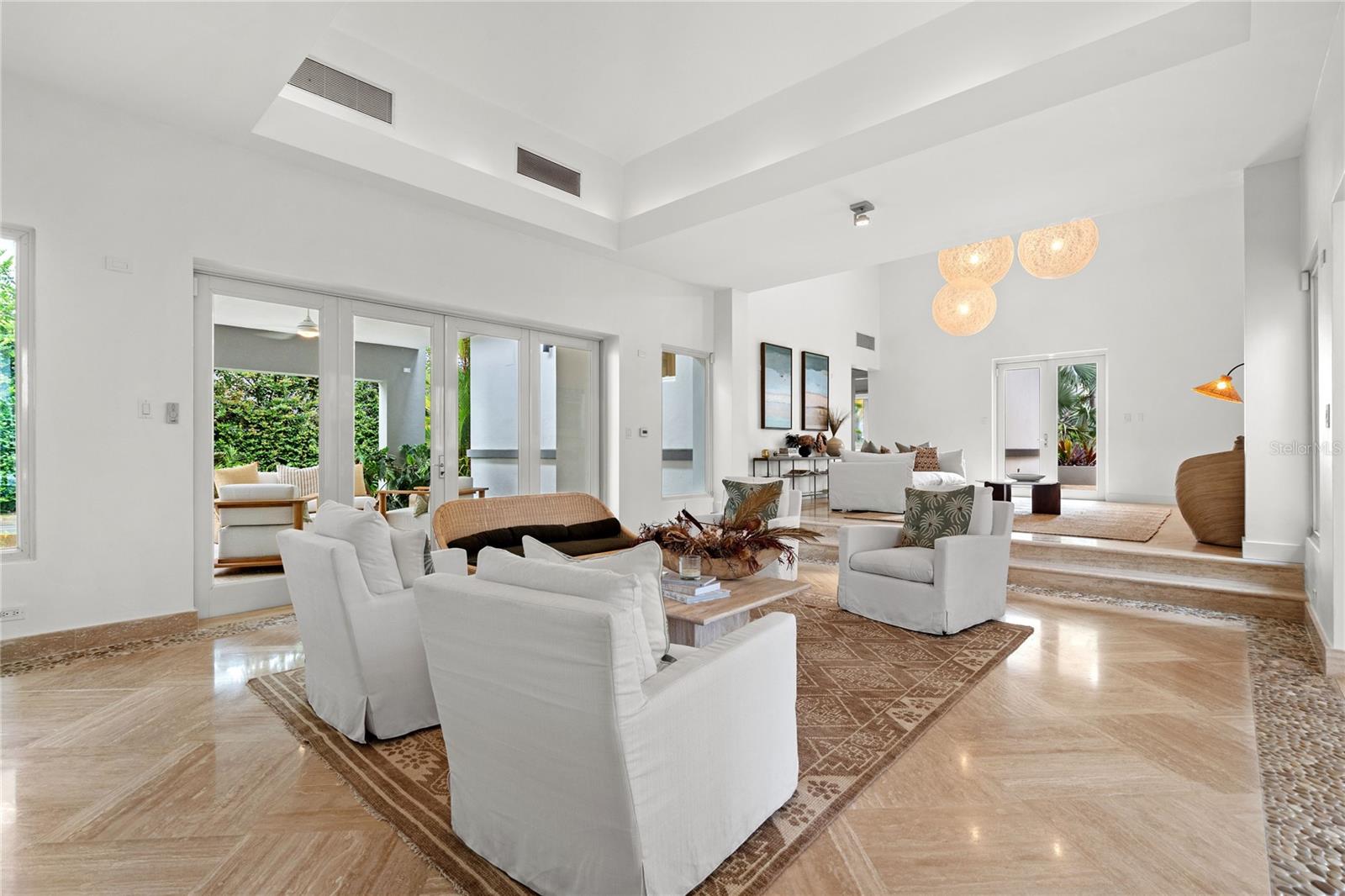 361 BEACH EAST