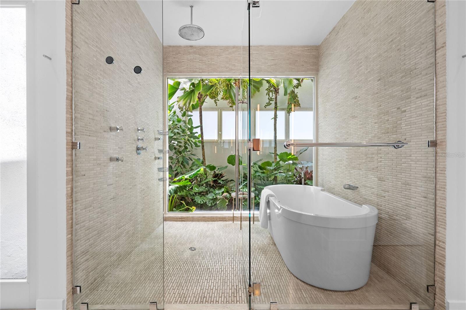 361 BEACH EAST
