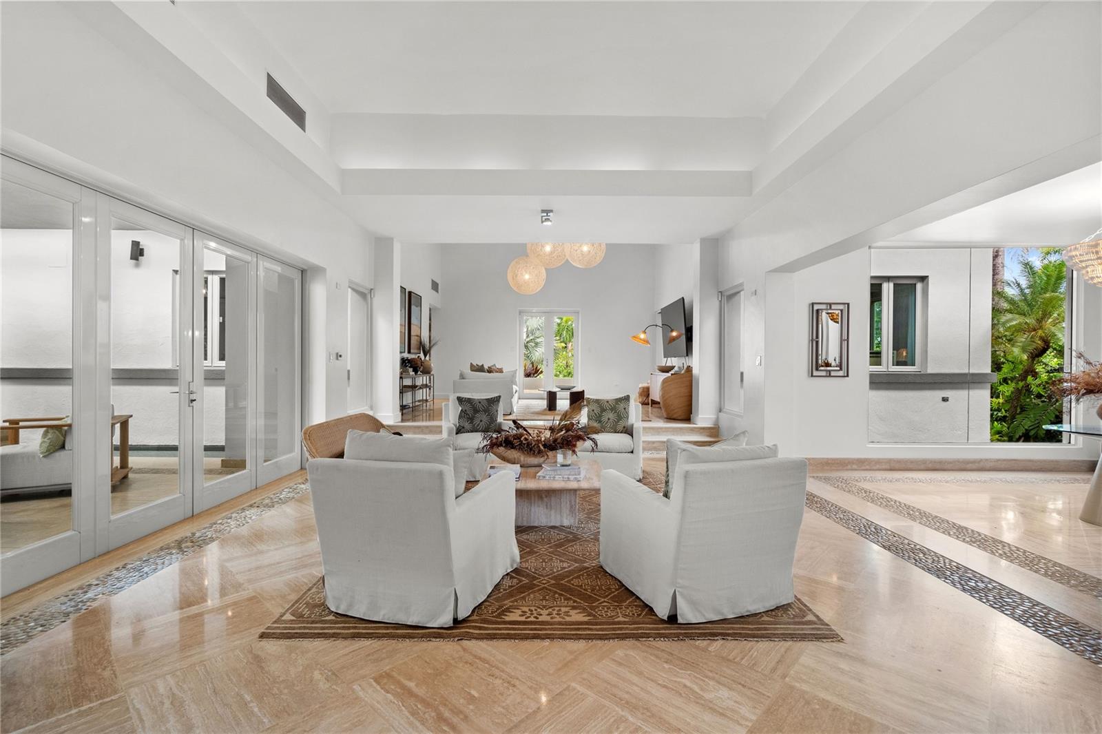 361 BEACH EAST