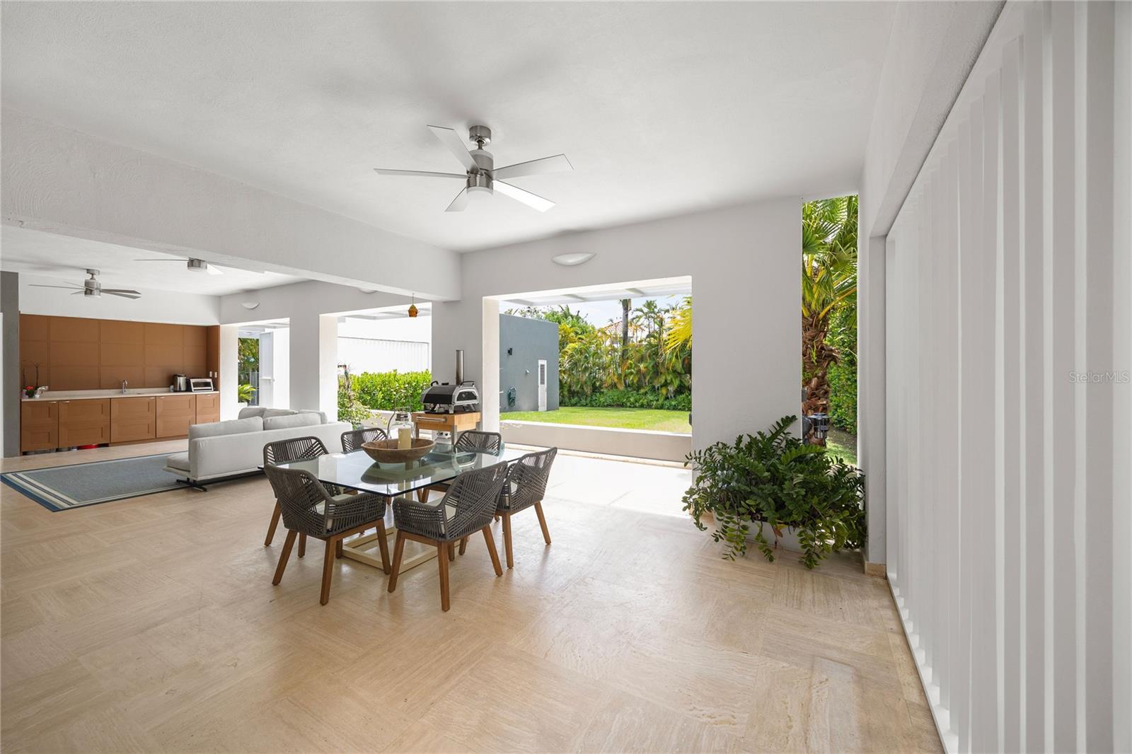 361 BEACH EAST