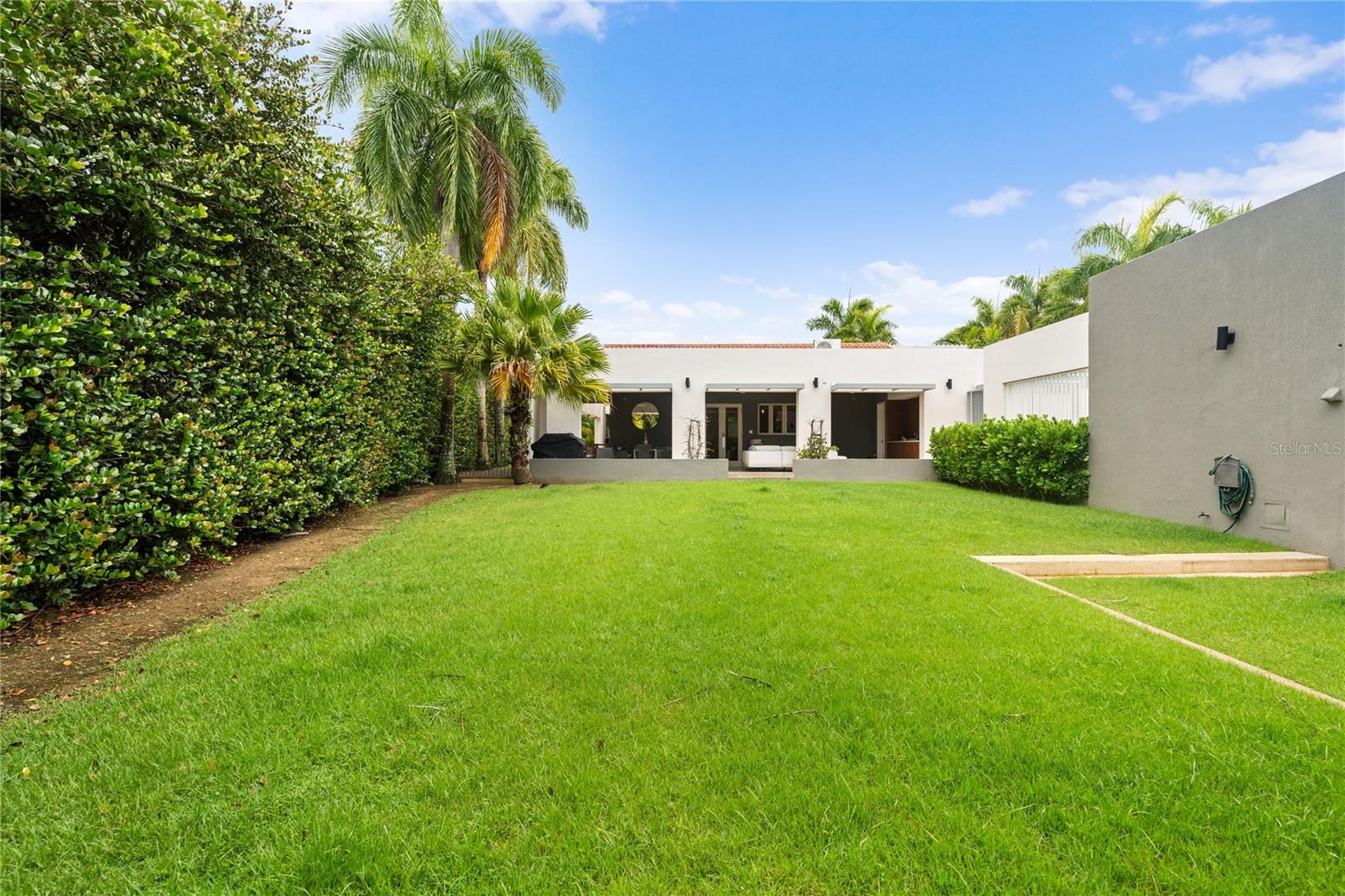 361 BEACH EAST