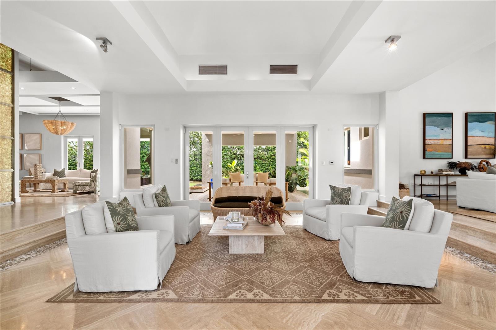 361 BEACH EAST