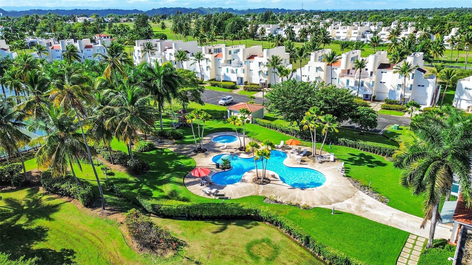 93 VILLAS DE GOLF ESTE #93