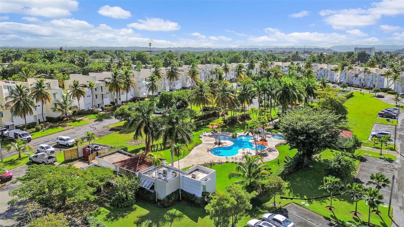 93 VILLAS DE GOLF ESTE #93