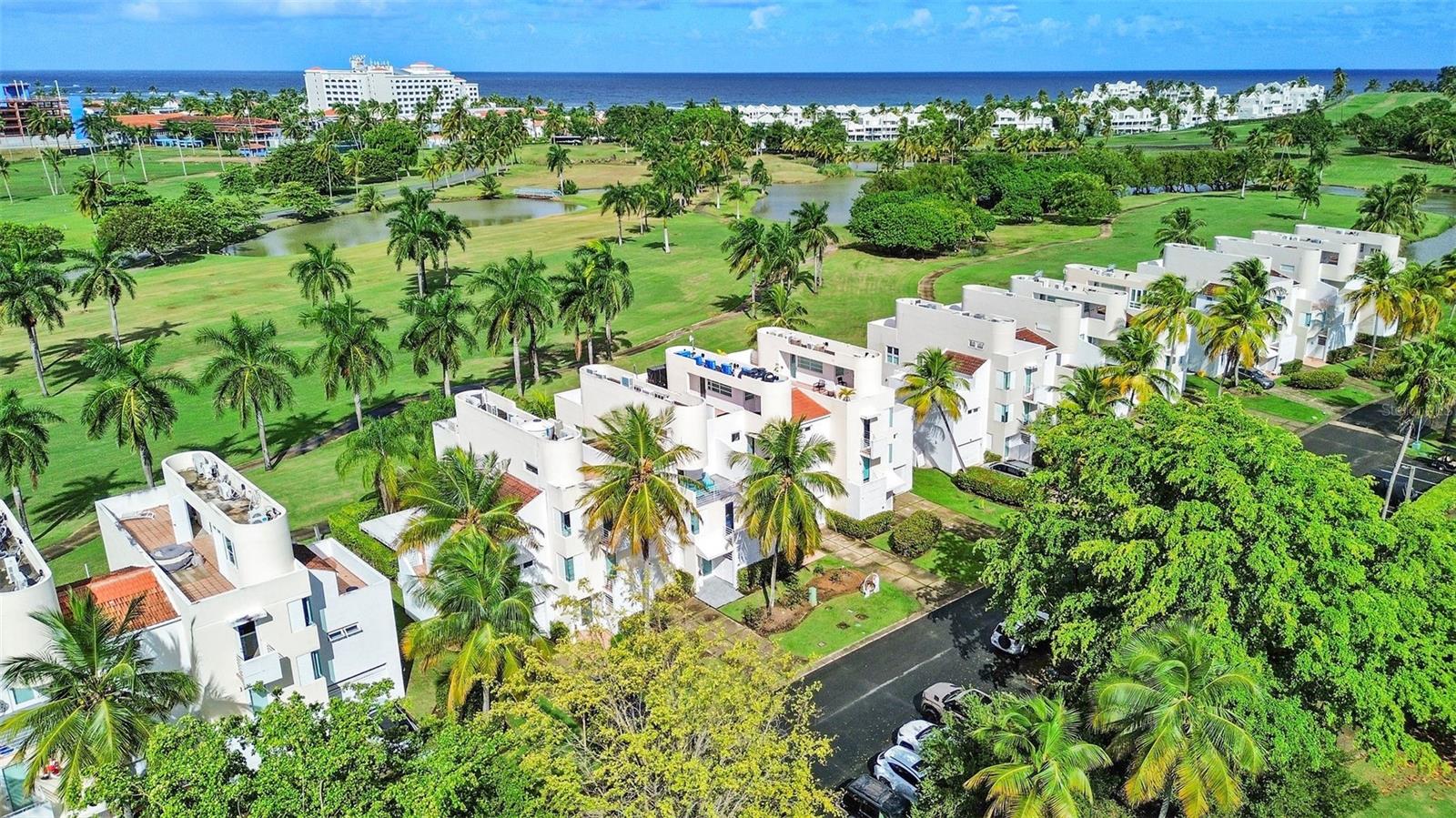 93 VILLAS DE GOLF ESTE #93