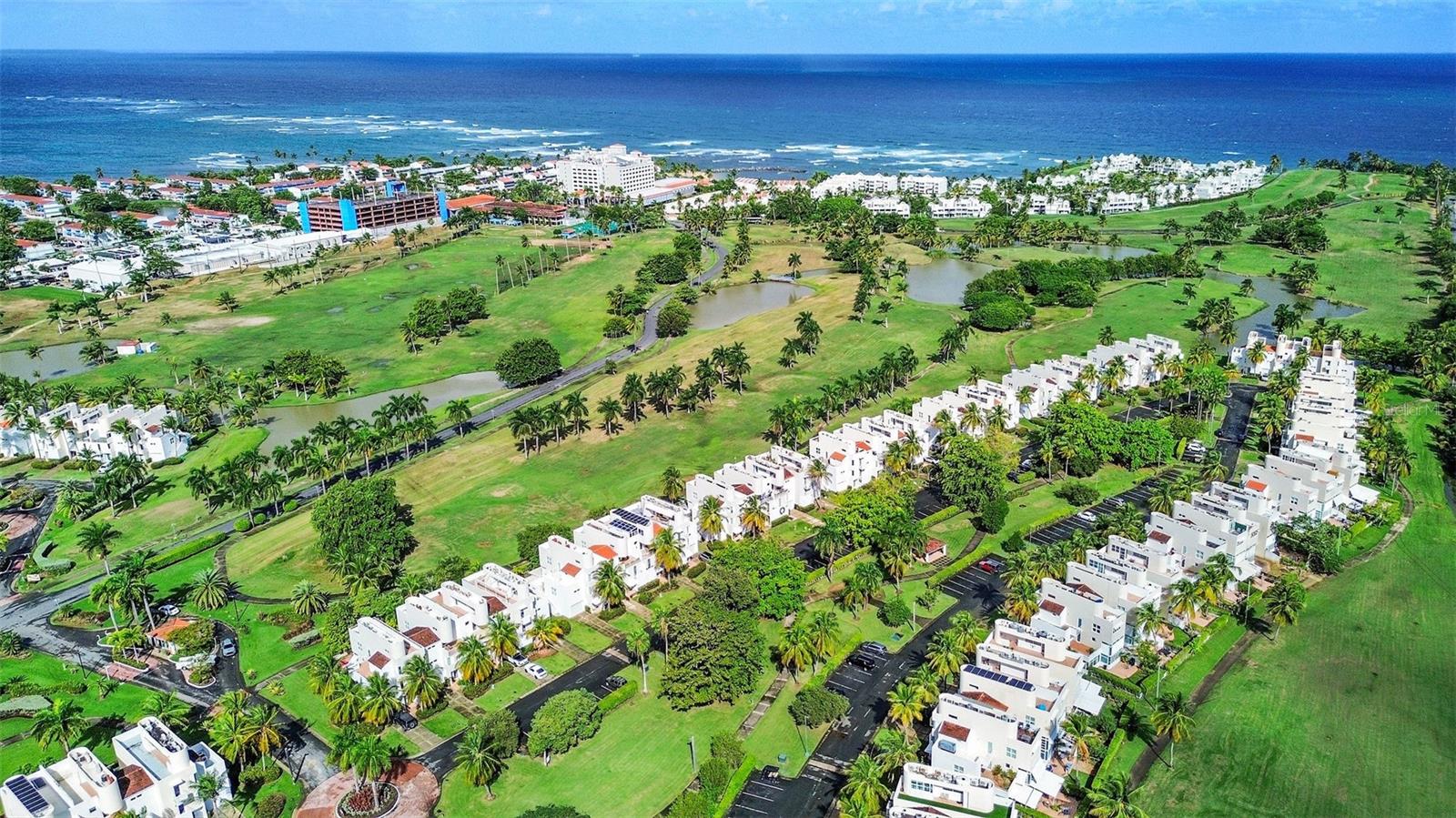 93 VILLAS DE GOLF ESTE #93