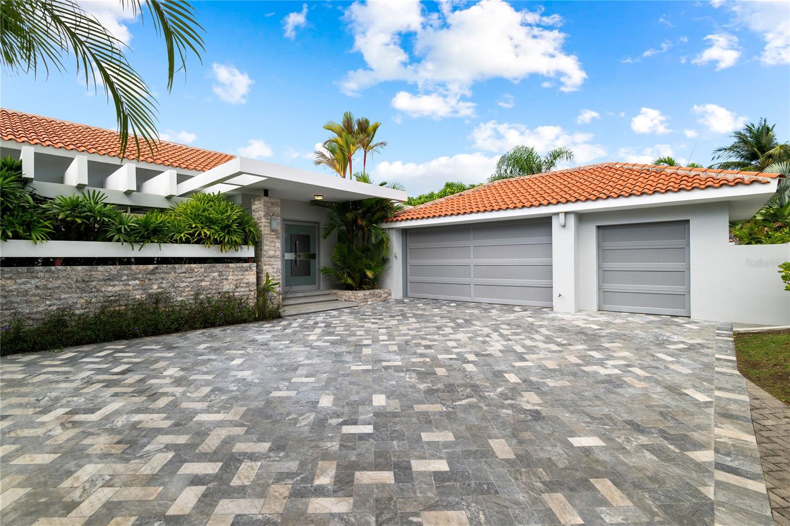 129 DORADO BEACH EAST