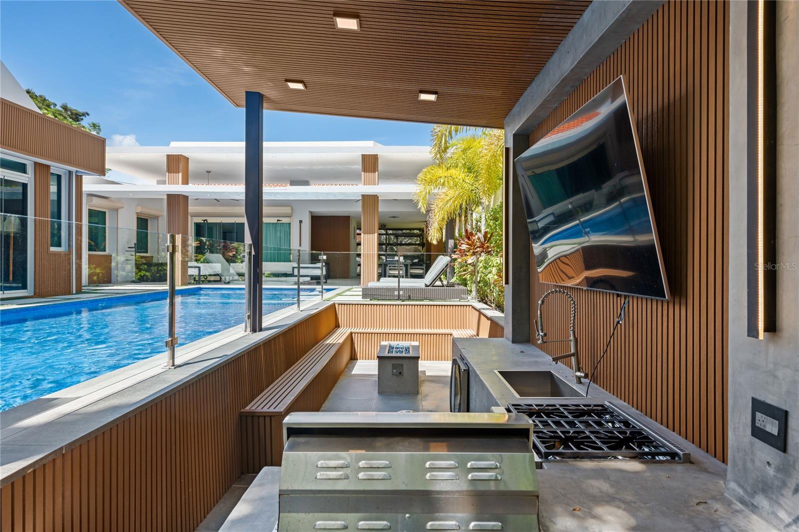 135 DORADO BEACH EAST