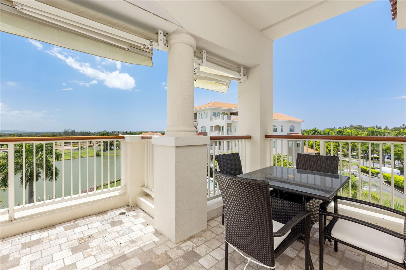 2408 PLANTATION VILLAGE DR