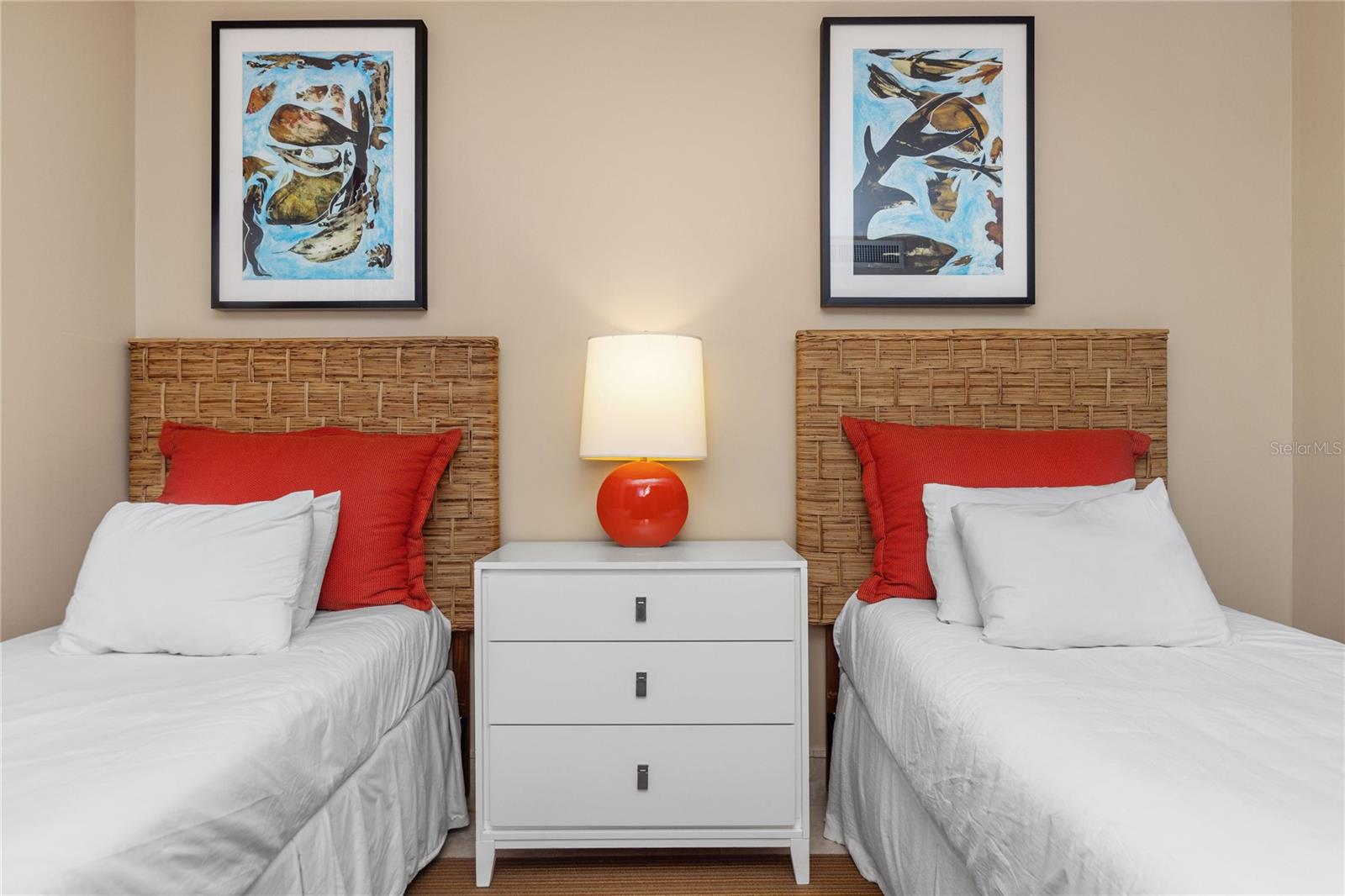 2408 PLANTATION VILLAGE DR