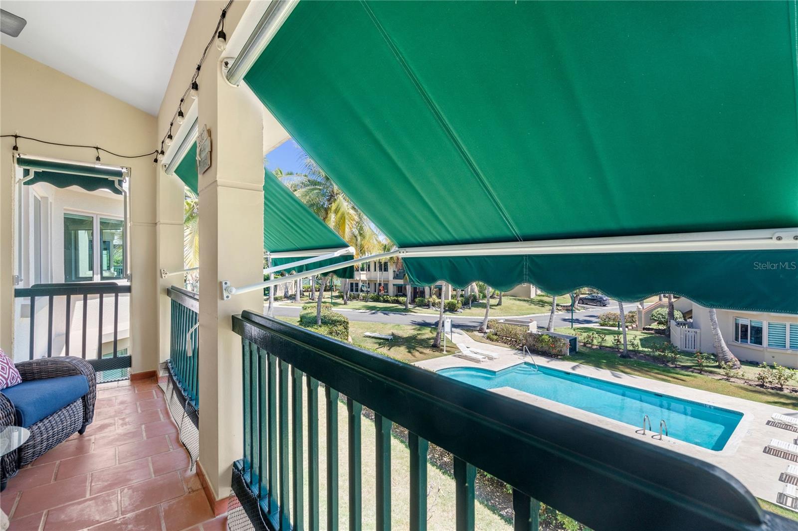 AB-4 LAKESIDE VILLAS