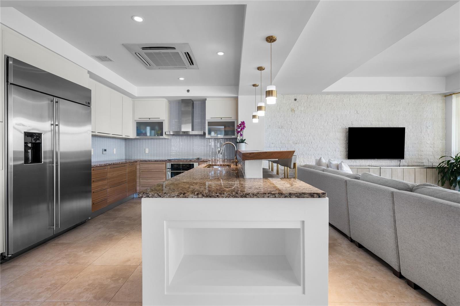 500 PLANTATION VILLAGE DRIVE #2-308