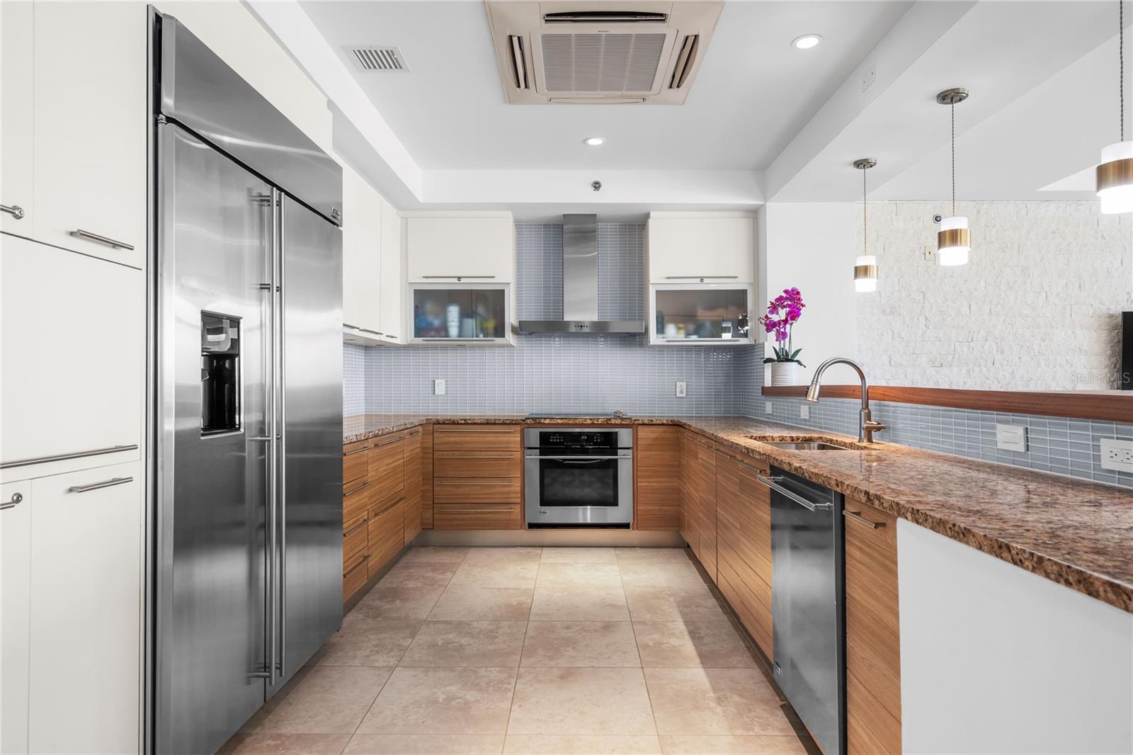 500 PLANTATION VILLAGE DRIVE #2-308