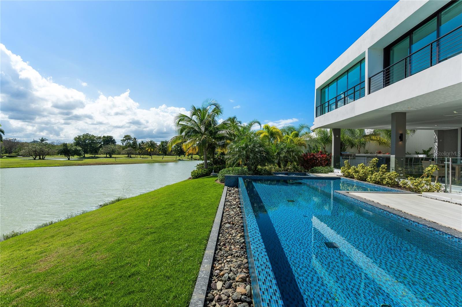 6 THE ISLES AT DORADO BEACH