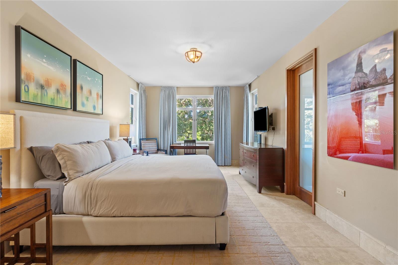 500 PLANTATION VILLAGE DRIVE #3-208