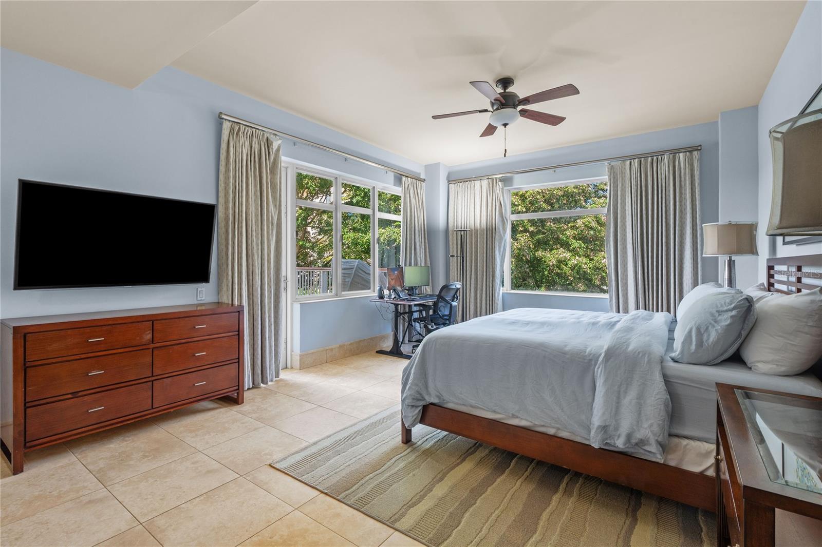 500 PLANTATION VILLAGE DRIVE #3-208