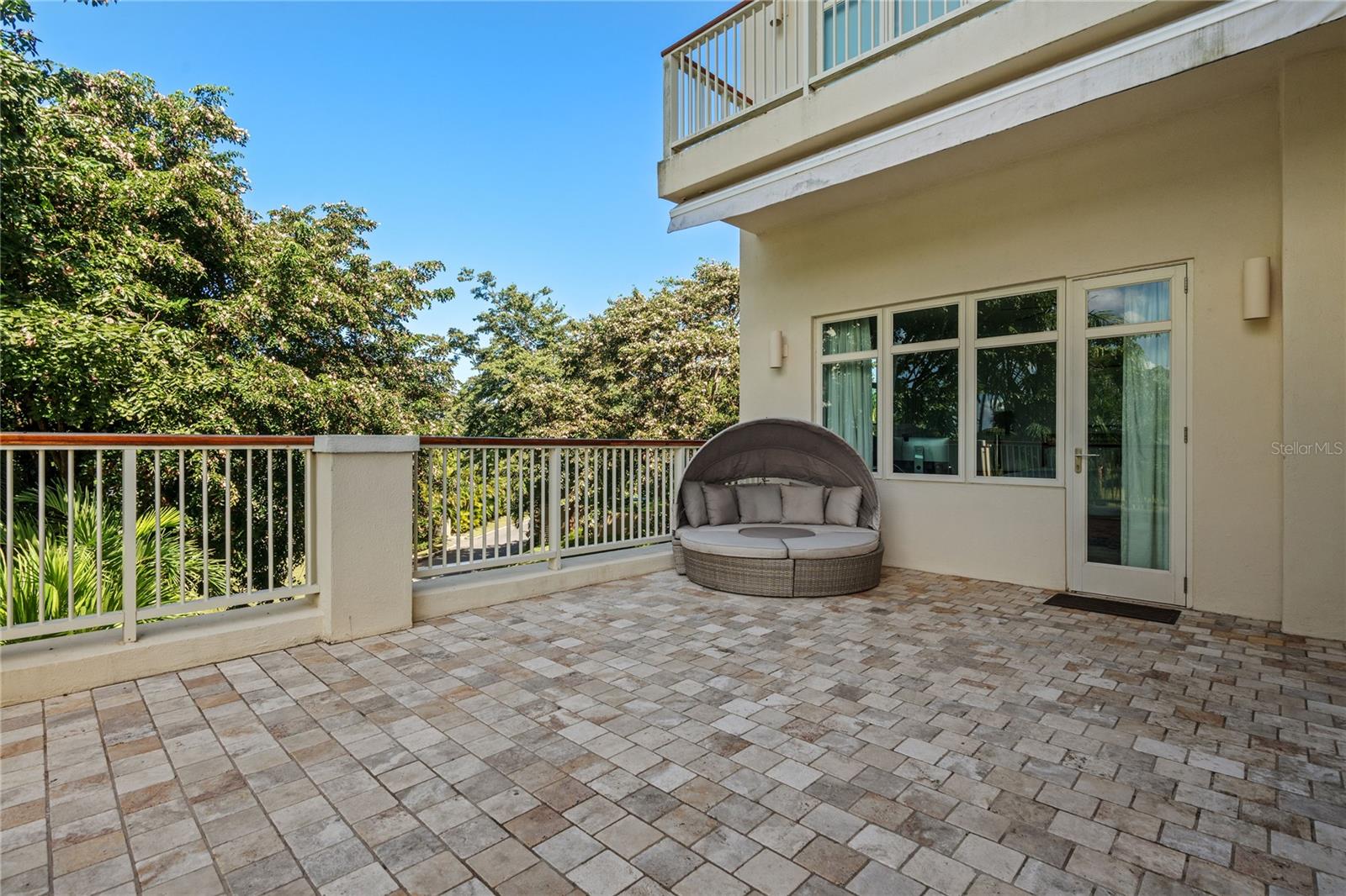 500 PLANTATION VILLAGE DRIVE #3-208