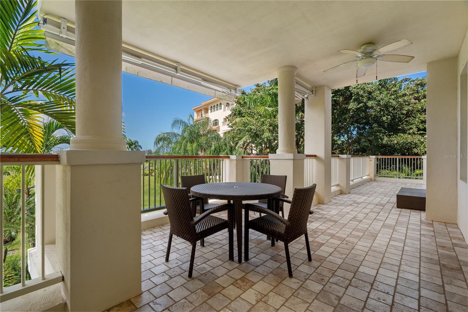 500 PLANTATION VILLAGE DRIVE #3-208