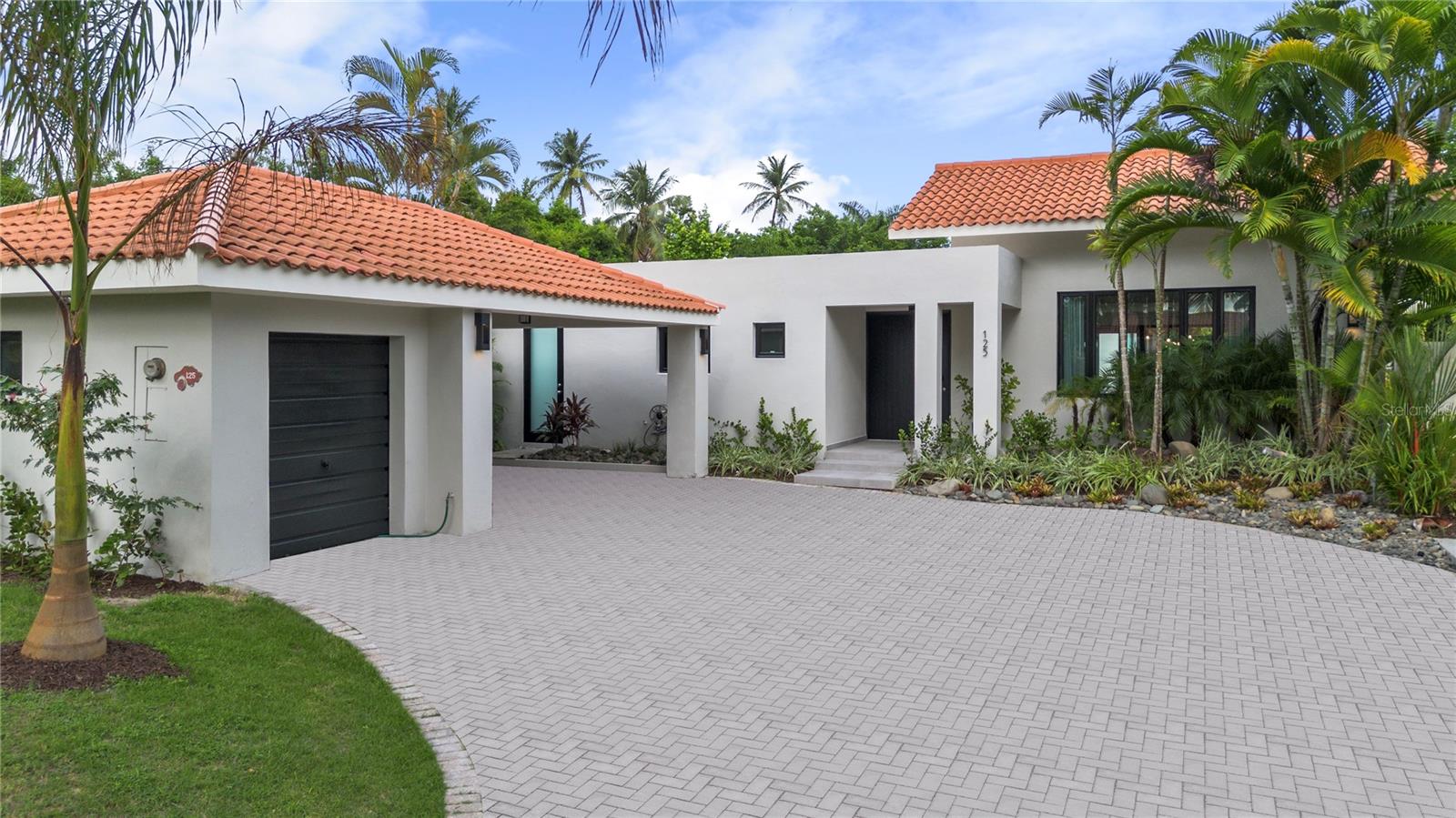 125 DORADO BEACH EAST