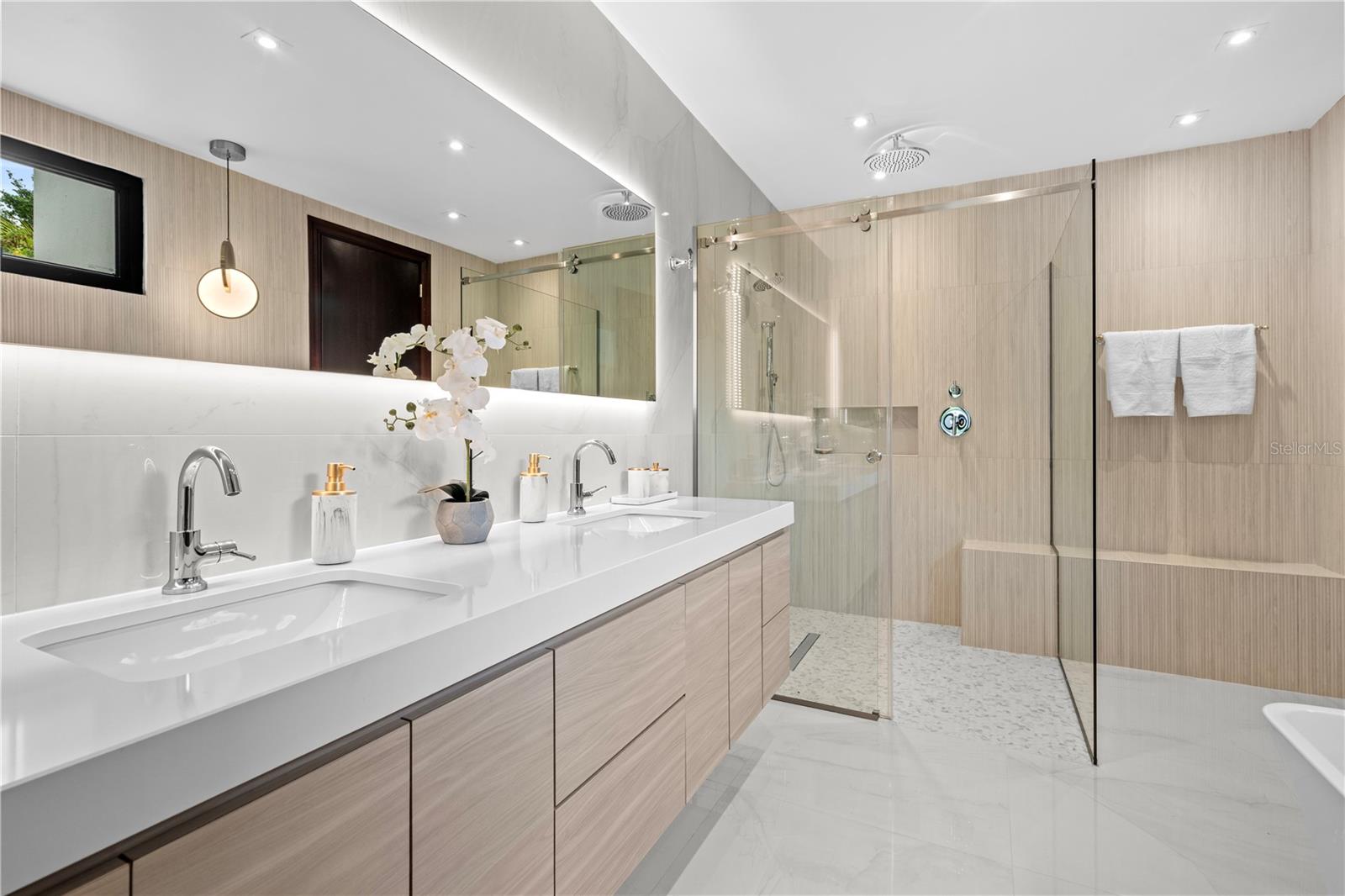 125 DORADO BEACH EAST