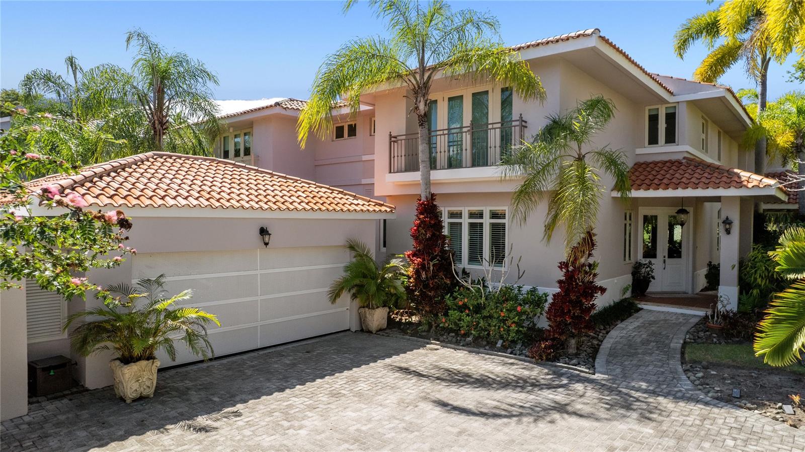 14 DORADO BEACH EAST