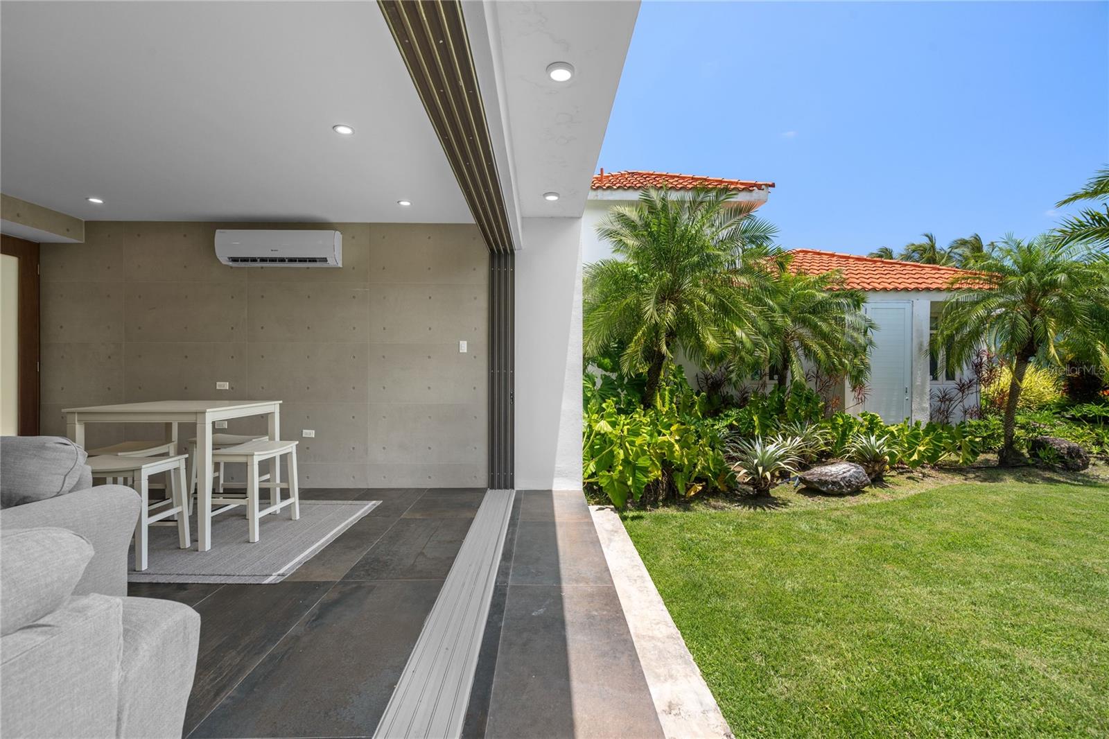 370 DORADO BEACH EAST