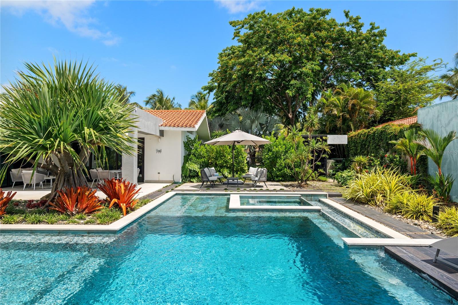 370 DORADO BEACH EAST