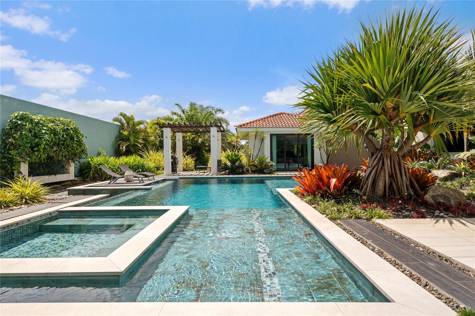 370 DORADO BEACH EAST
