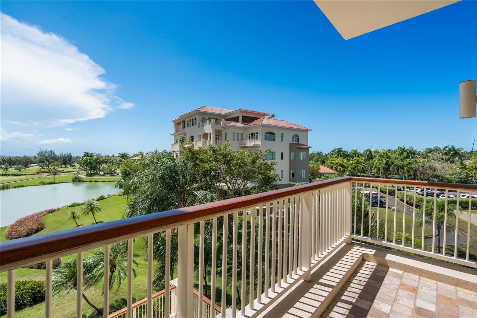 500 PLANTATION VILLAGE DRIVE #2-308