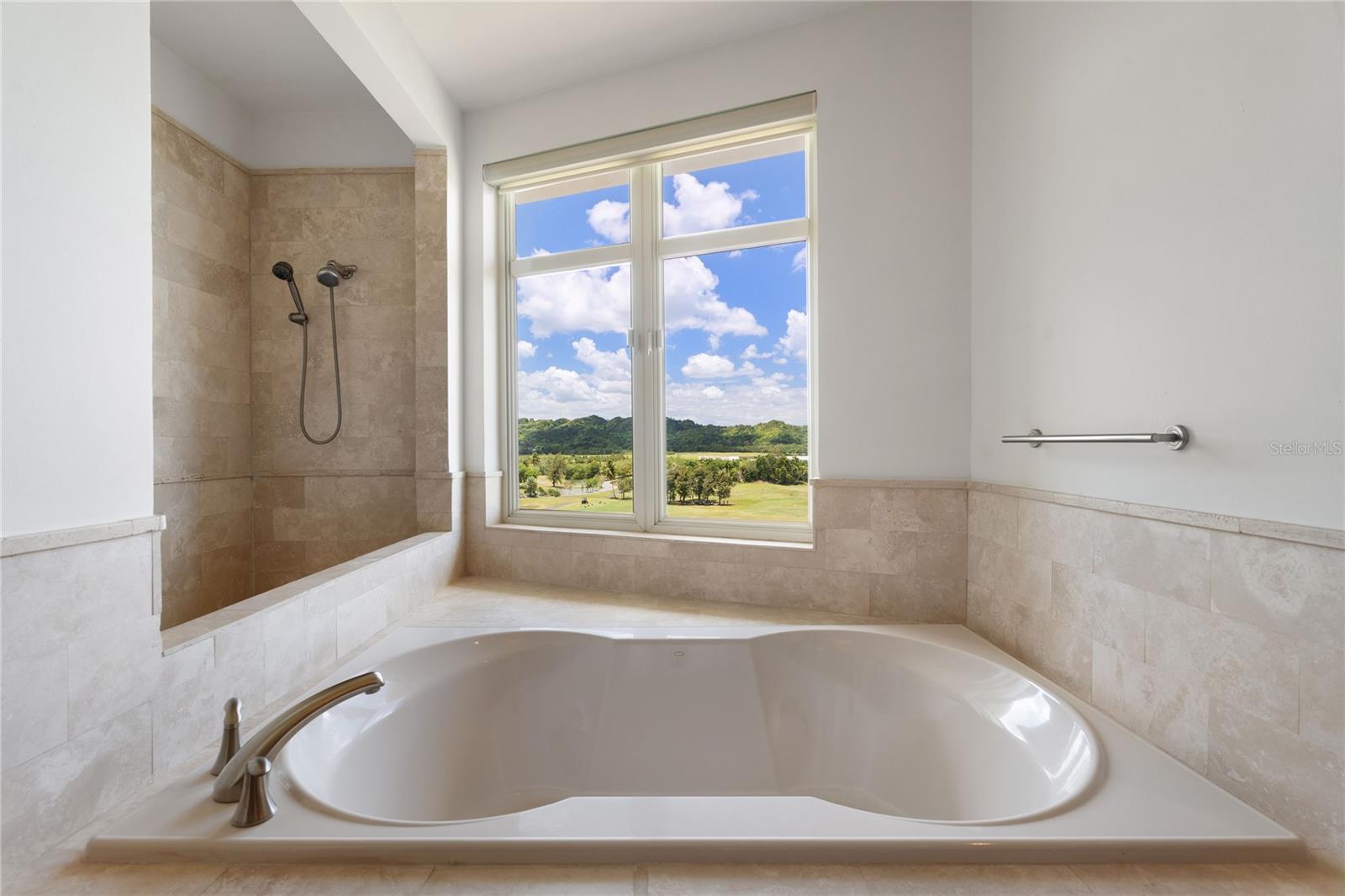 500 PLANTATION VILLAGE DRIVE #PH 2-403