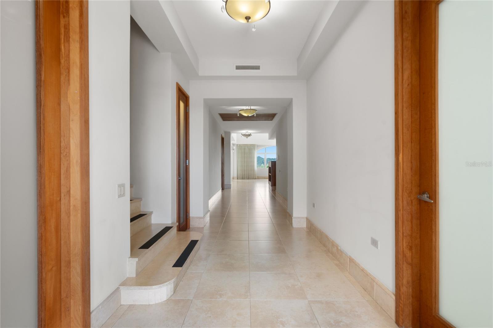 500 PLANTATION VILLAGE DRIVE #PH 2-403