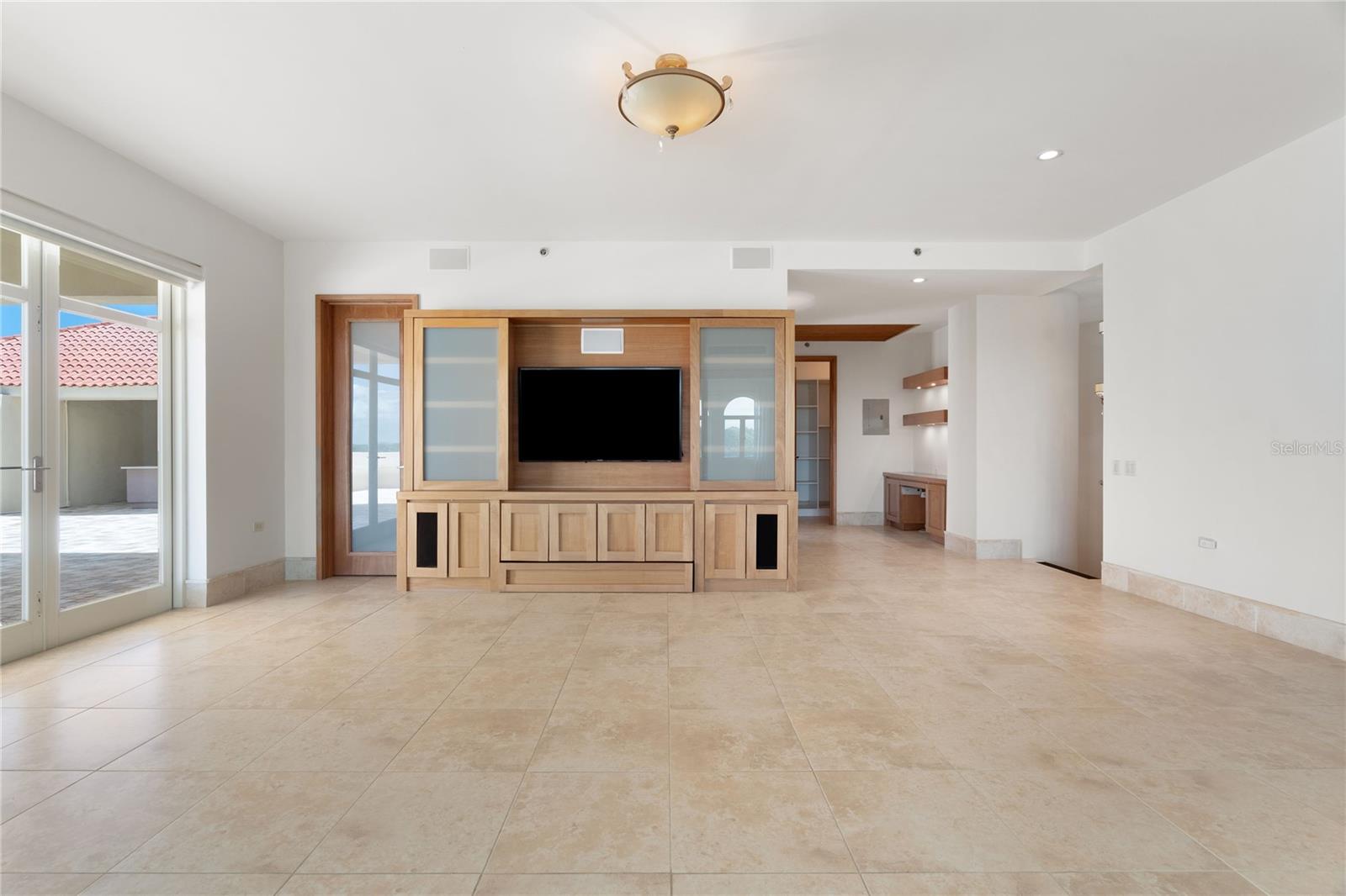 500 PLANTATION VILLAGE DRIVE #PH 2-403