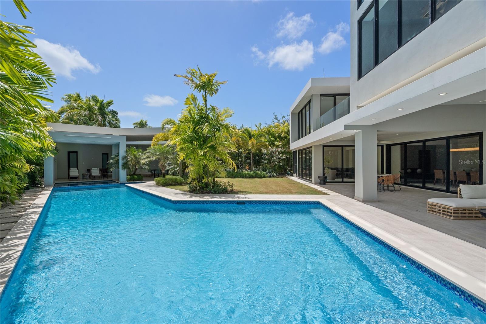 366 DORADO BEACH EAST
