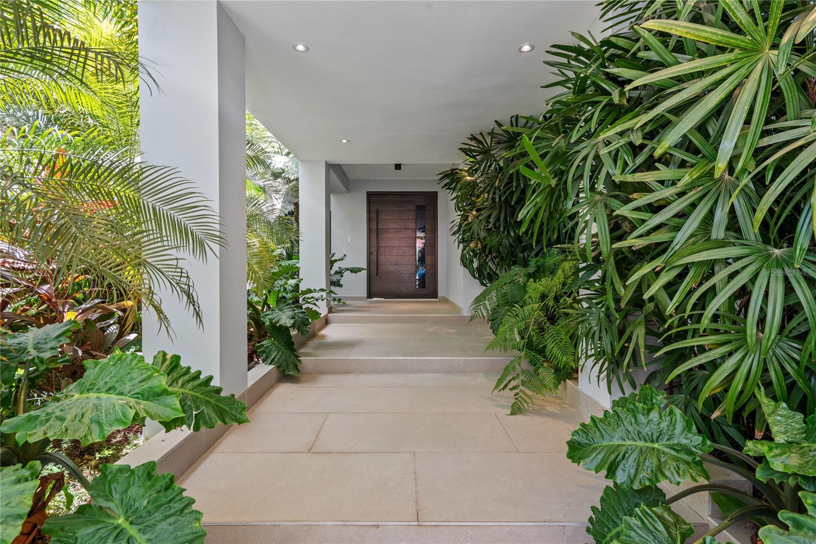 366 DORADO BEACH EAST