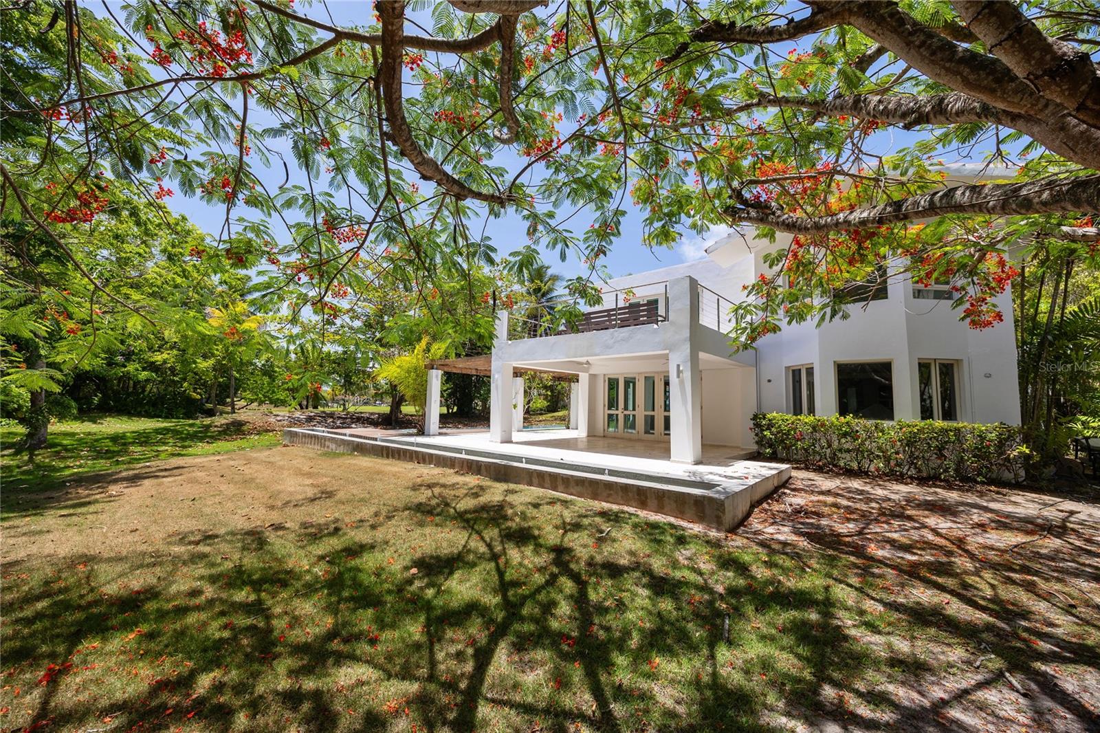 121 DORADO BEACH EAST