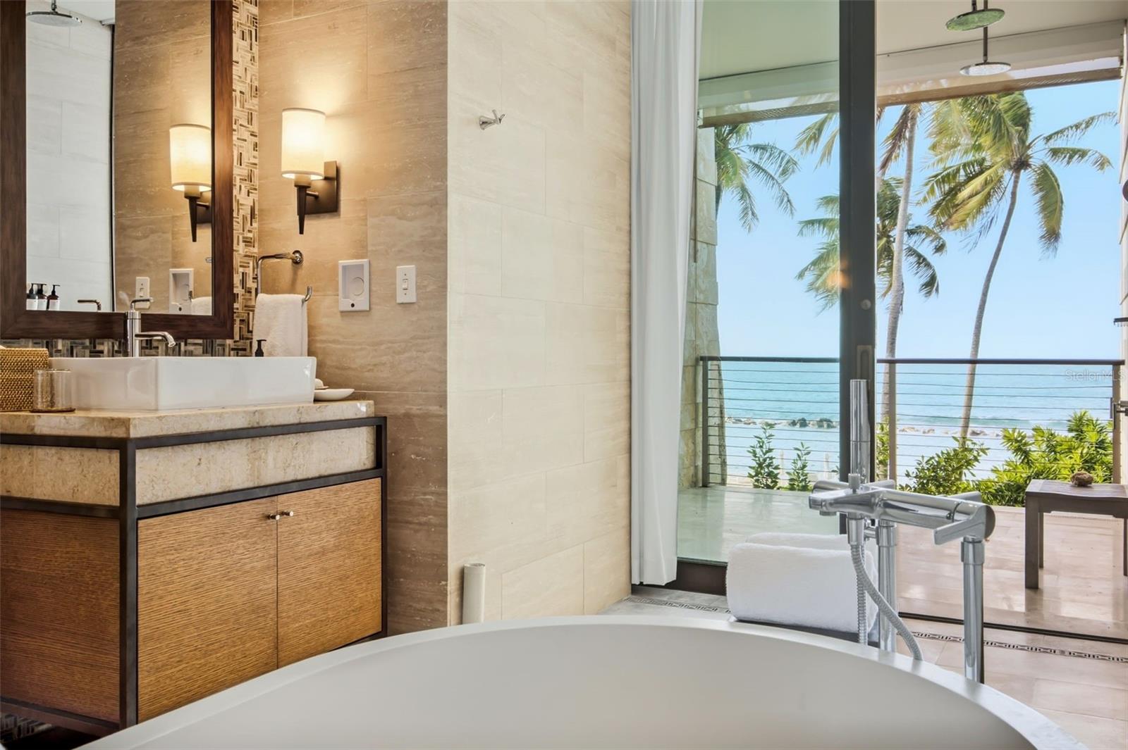 200 DORADO BEACH DRIVE #3022-3023