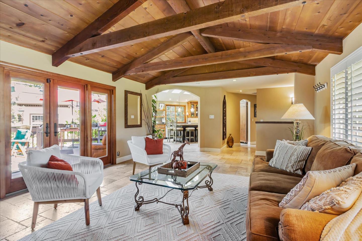 1070 Shelton Way