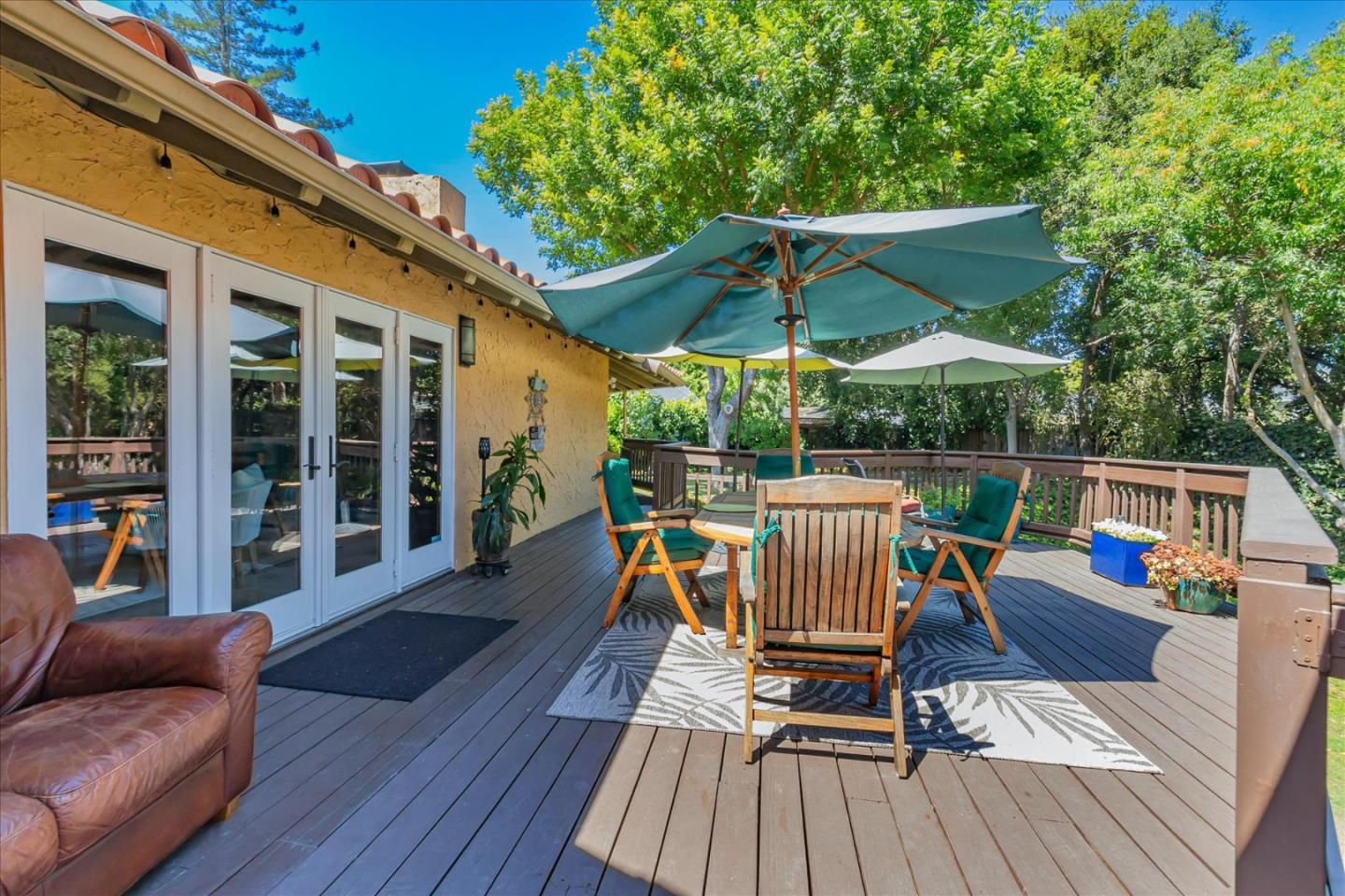 1070 Shelton Way