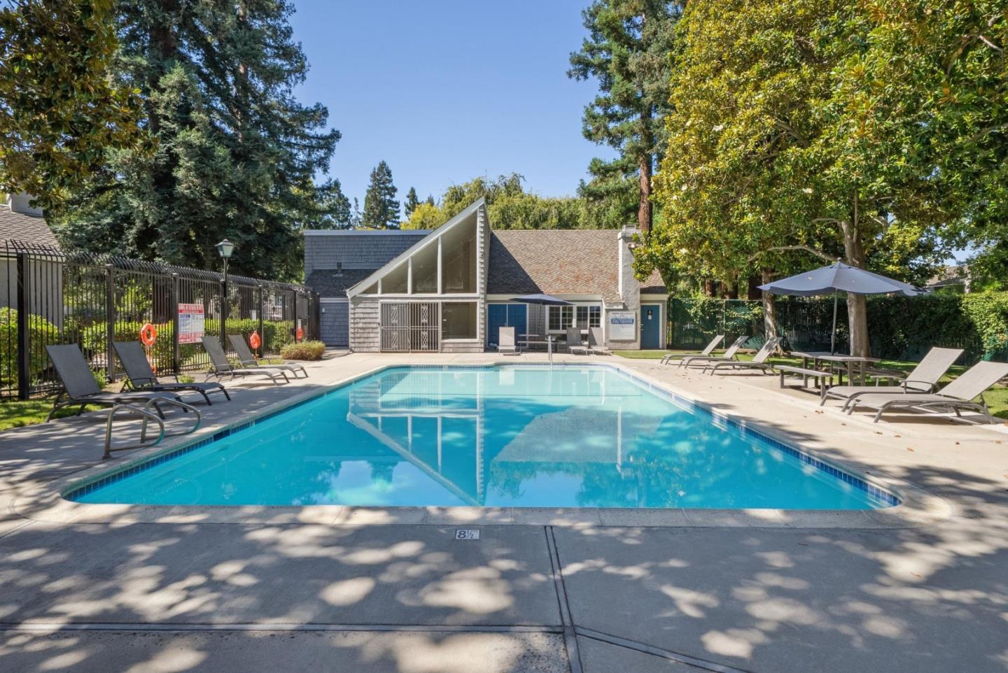 1027 Shenandoah Drive