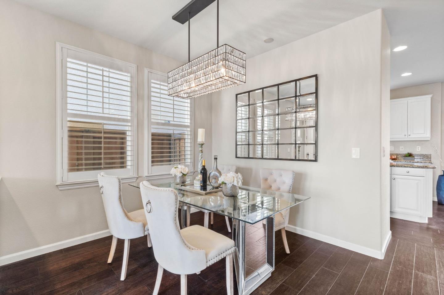 7260 Clear Vista Court