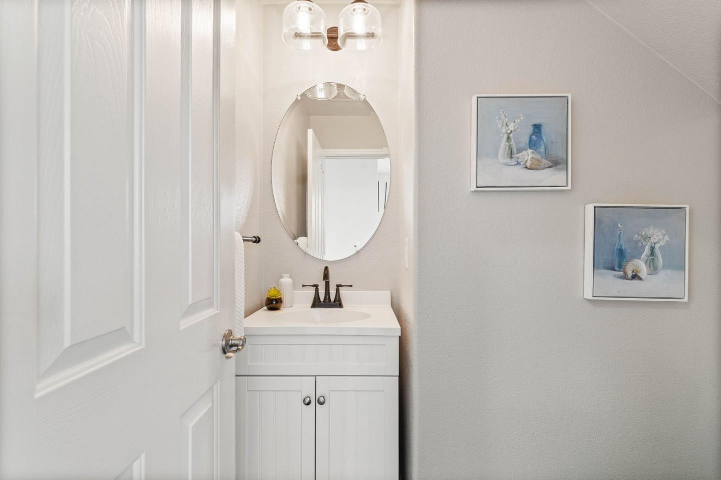 7260 Clear Vista Court