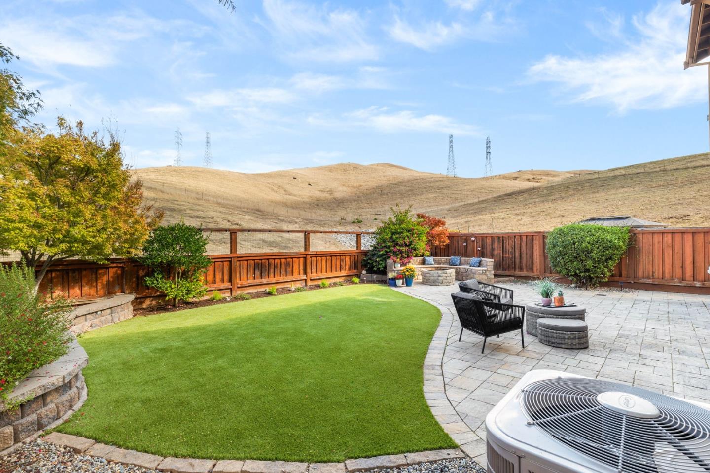 7260 Clear Vista Court