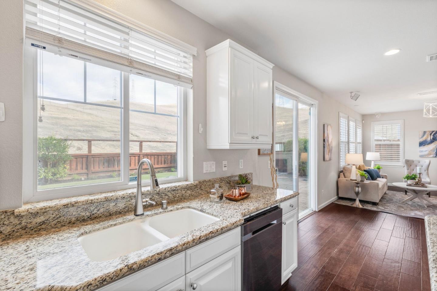 7260 Clear Vista Court