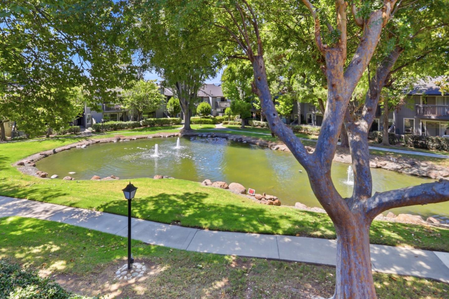 2264 Almaden RD B