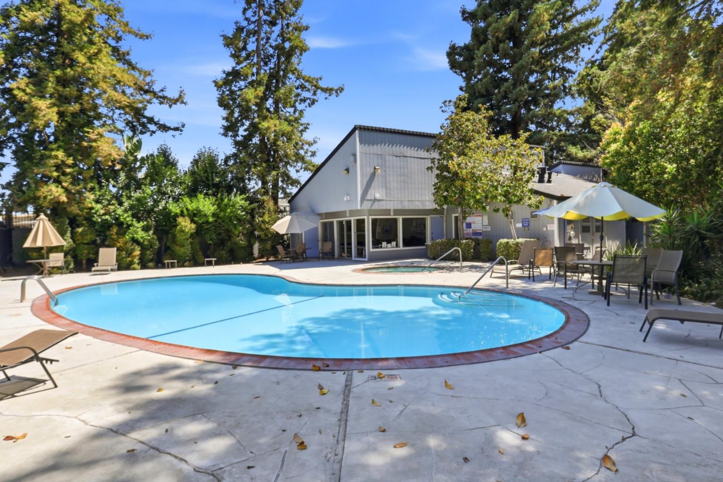 2264 Almaden RD B