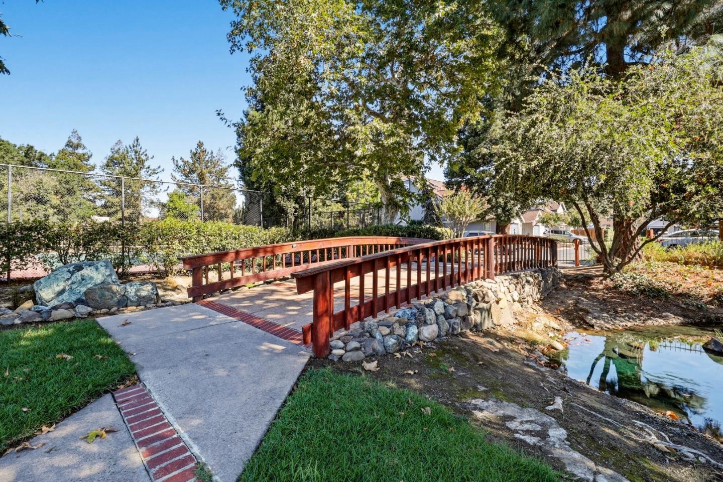 17079 Creekside CIR