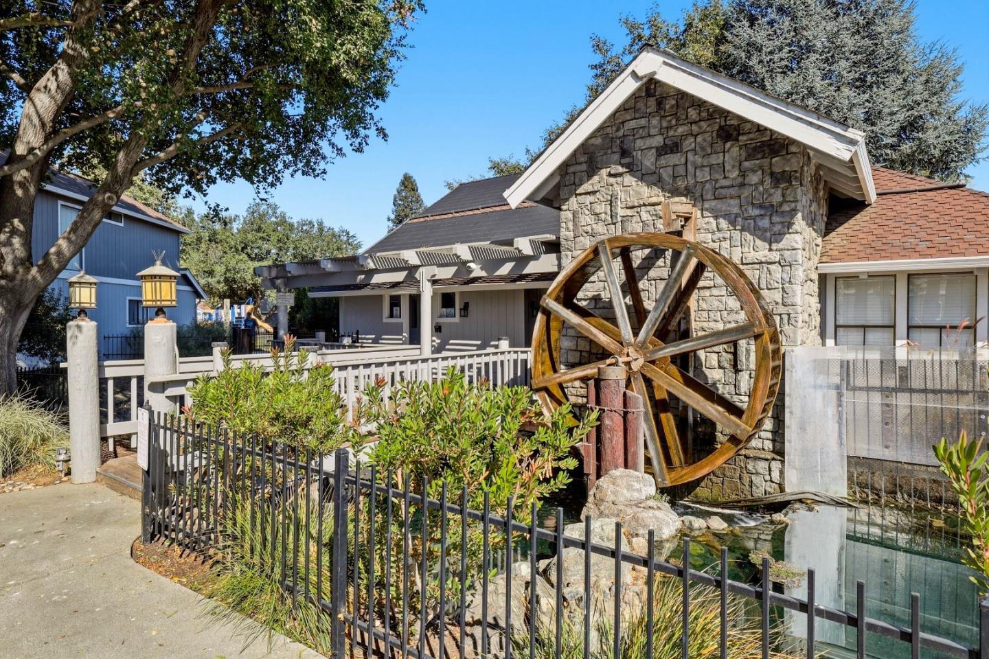 17079 Creekside CIR